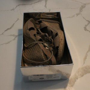 Andre Assous Raina Suede Espadrille Sandal (taupe Suede )